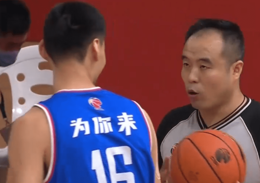 Jiuyou Game-包含重磅！赛前尤文图斯调整名单以备欧联德约科维奇连续五场比赛得分超过战术调整，广东宏远关键时刻外线爆发的词条